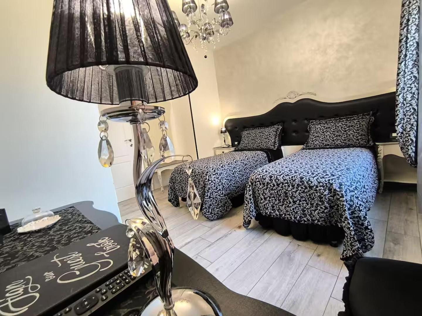 Alloggio Turistico Giulietta E Romeo - Intero Appartamento - Villafranca Di Verona, Zimmer, Holiday Rooms Buitenkant foto